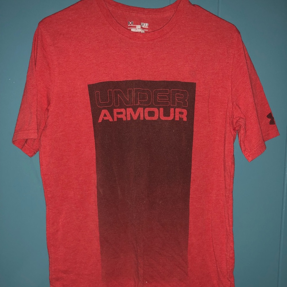 Men’s under armour shirt